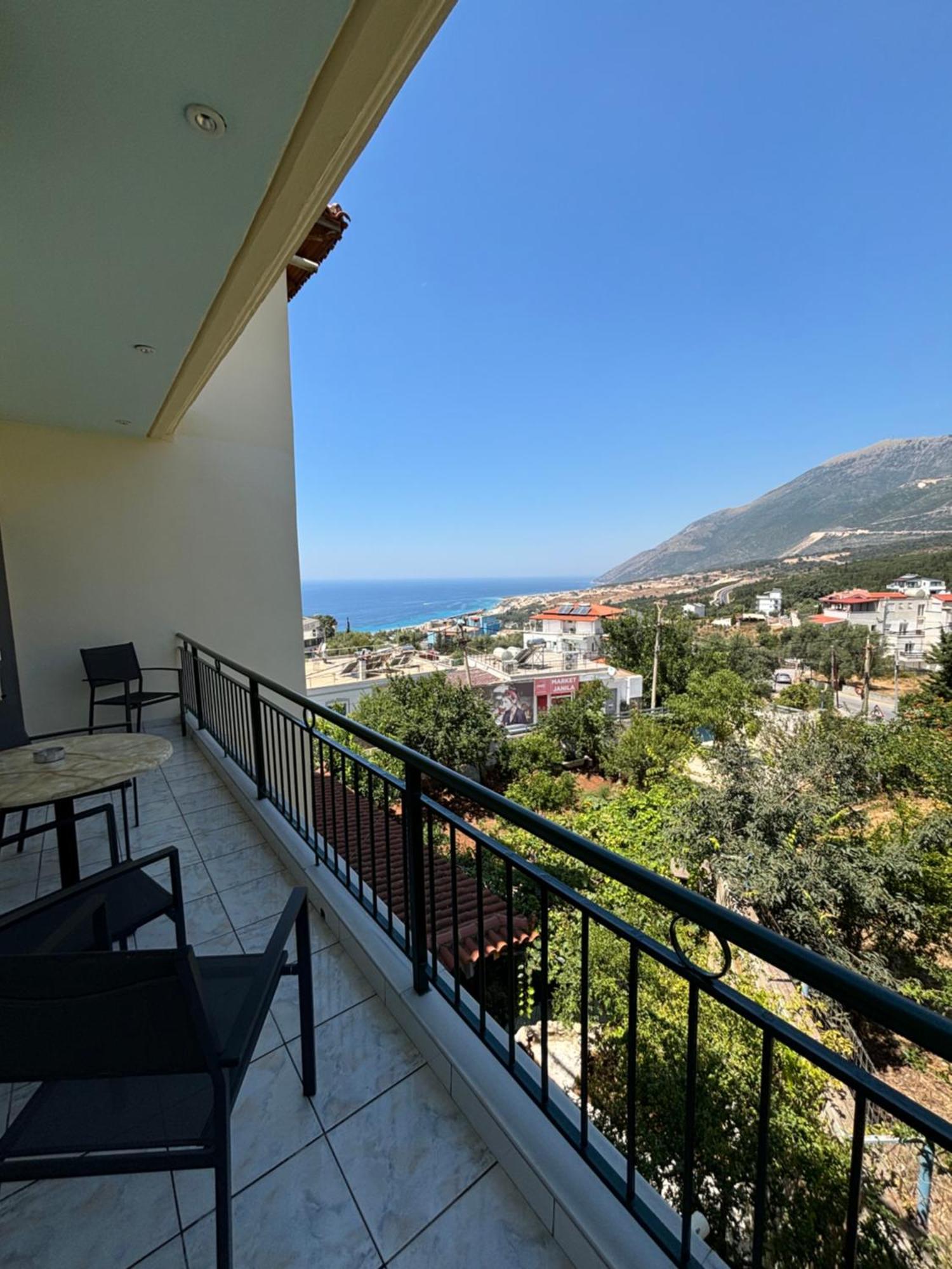 Harmony Apartments Dhërmi Buitenkant foto